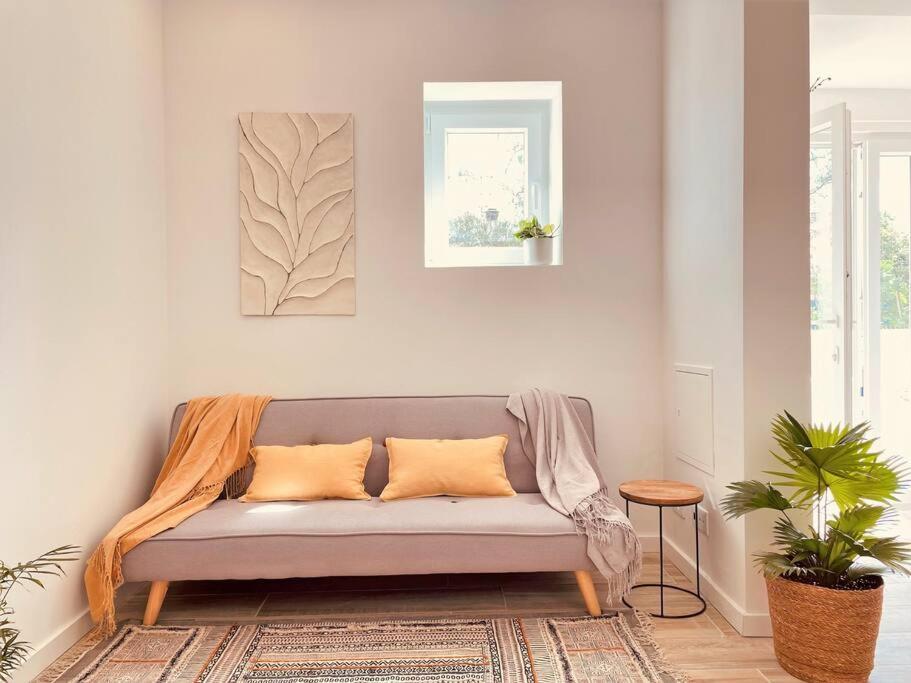 Apartment Cozy With Private Courtyard
